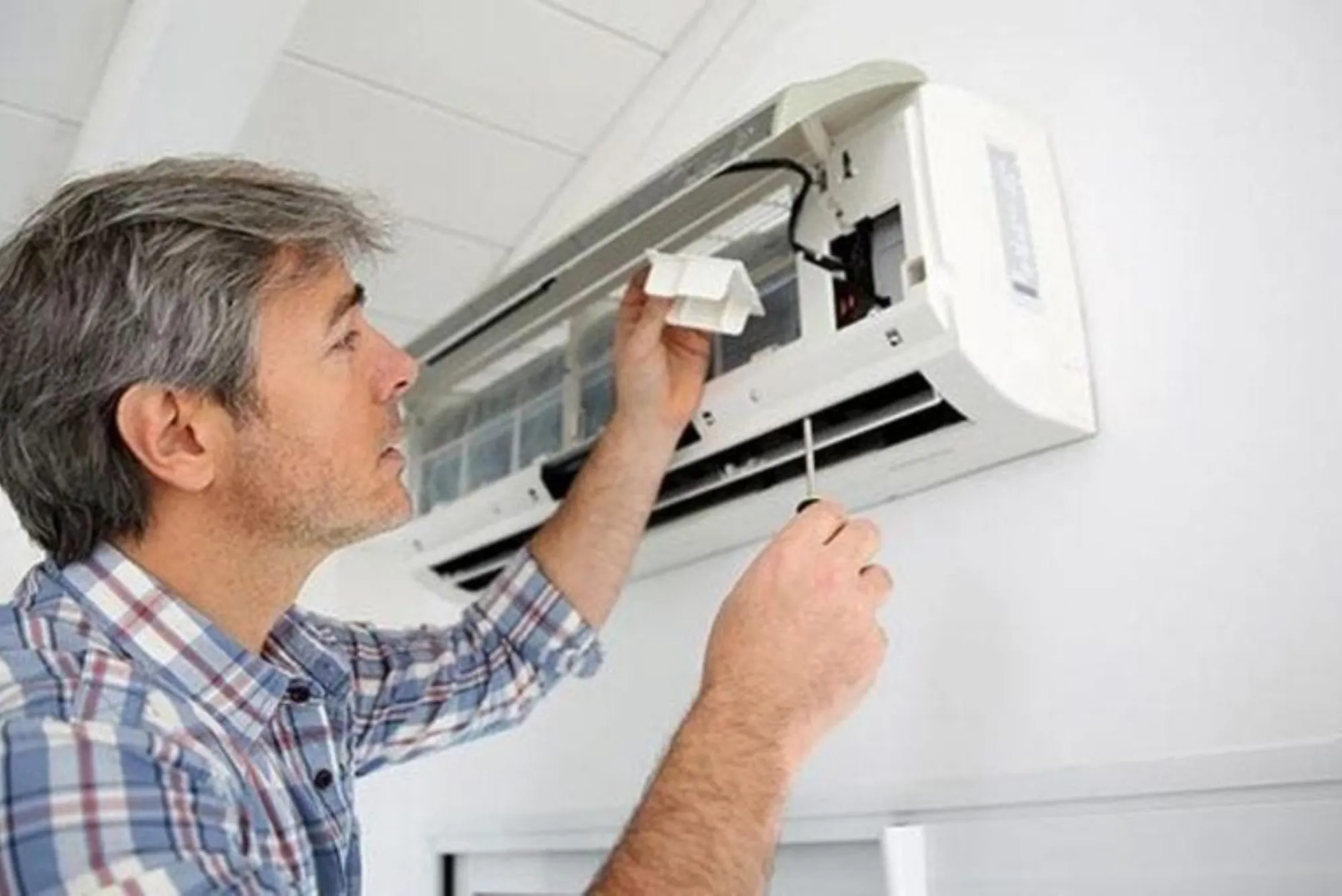 Comprehensive Guide to AC Services in Jumeirah Islands