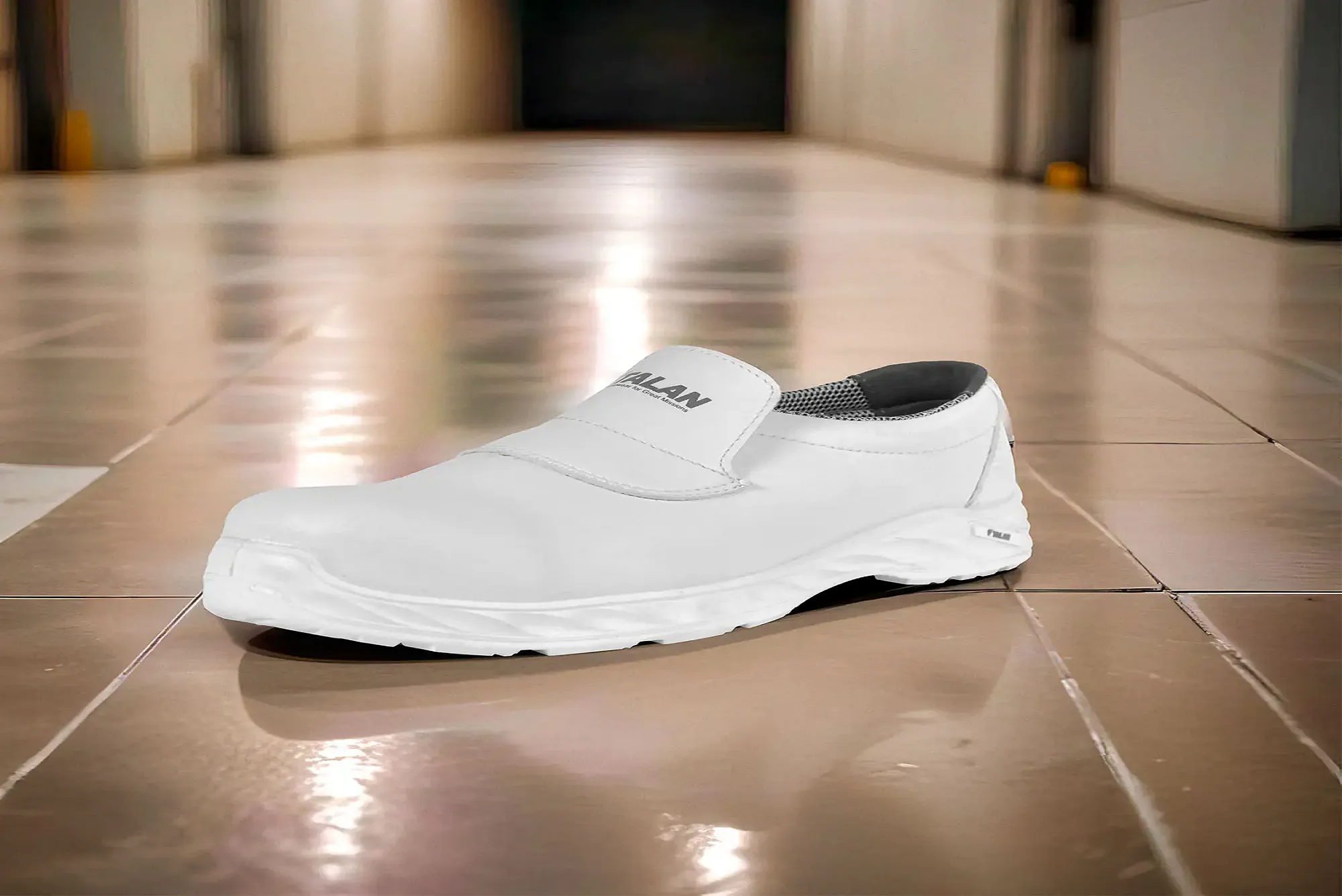 Anti-slip Medical Shoes