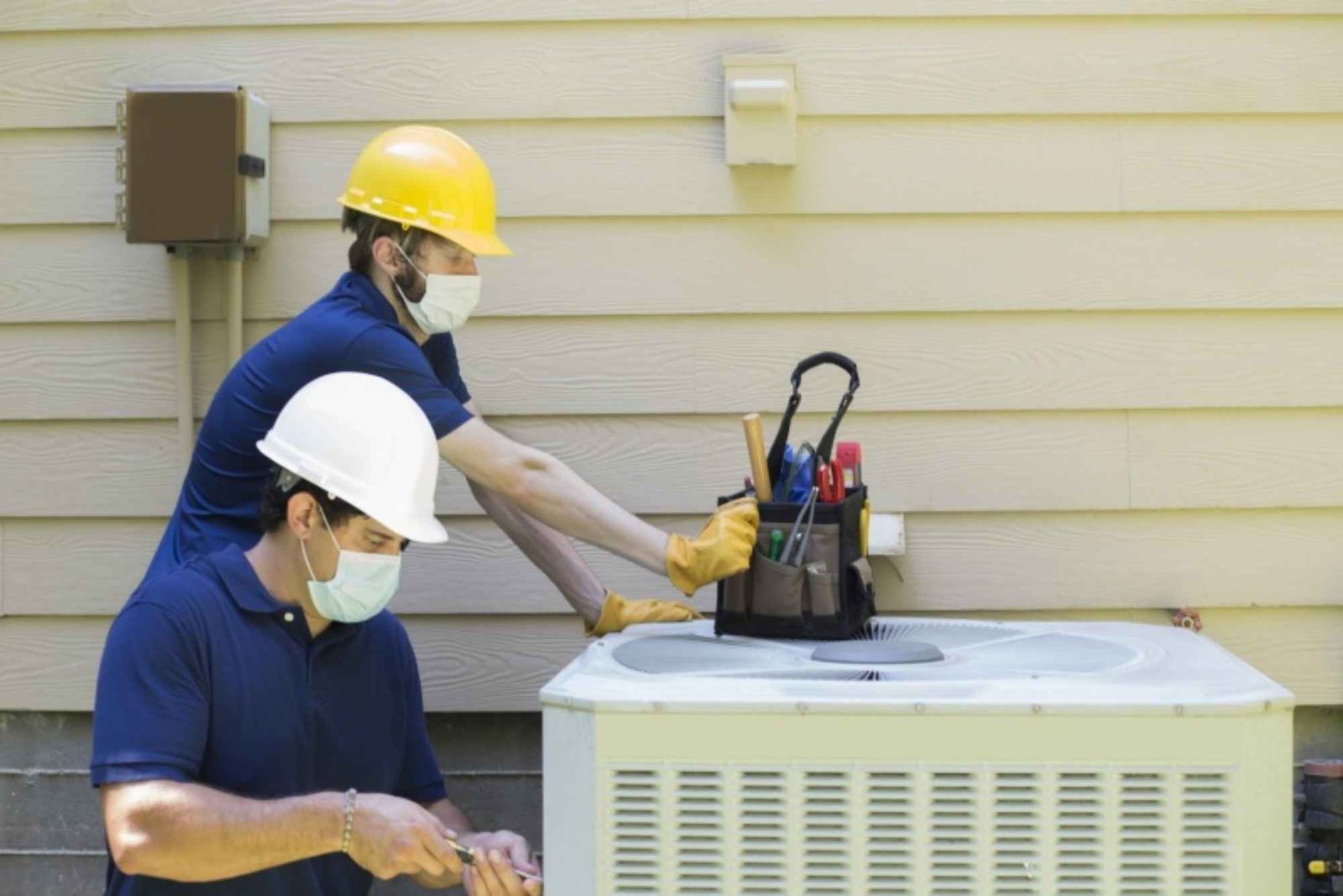 Why Licensed Technicians Are Best for AC Installation